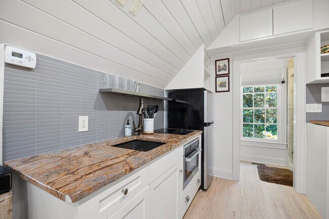 Building Photo - 1358 Briarcliff Rd NE