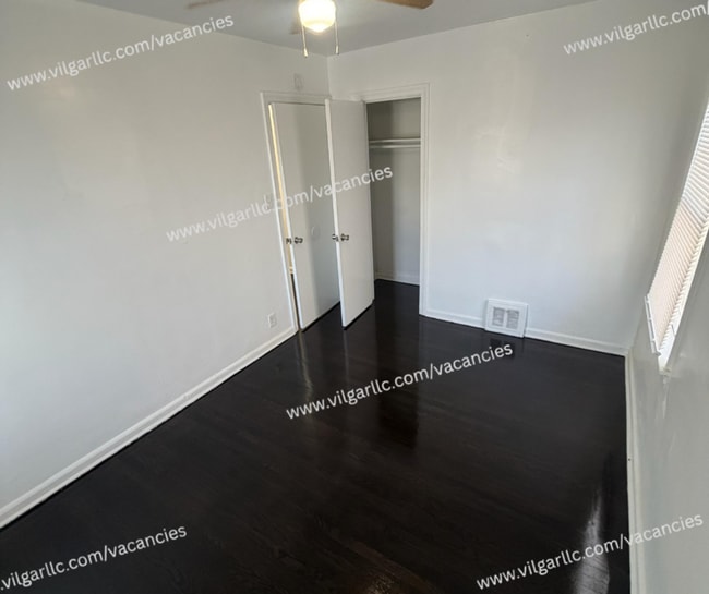 Building Photo - Spacious 2 Bedrooms • 1 Bathroom Home