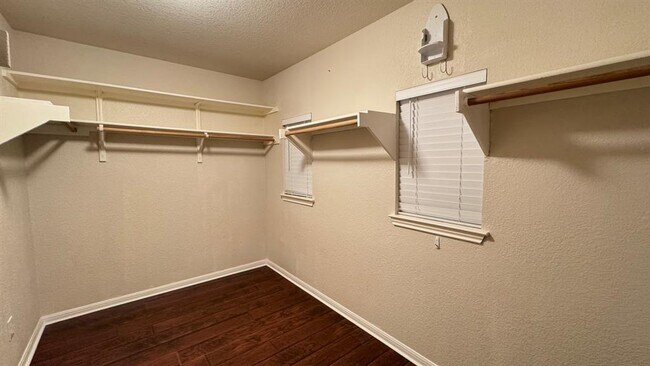 Building Photo - 13000 Appaloosa Chase Dr