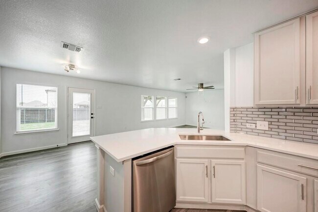 Building Photo - 801 Estes Park