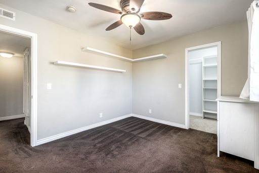 Building Photo - San Diego City Heights Upstairs Condo Two Weeks FREE in Beautiful Gated Complex- Available Now