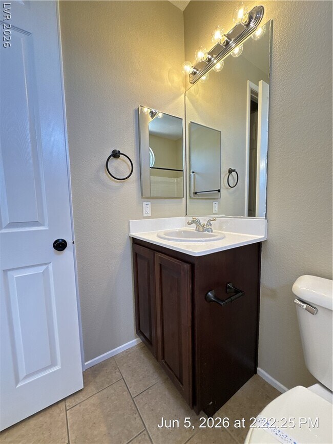Building Photo - 3373 Osiana Ave