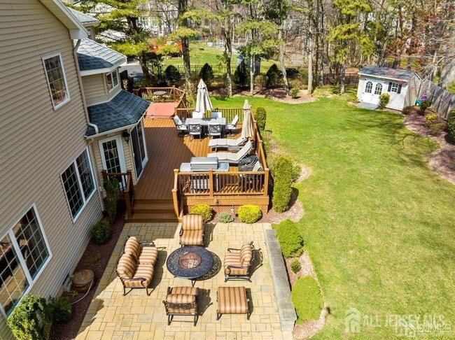 Building Photo - 4 Rebel Run Dr