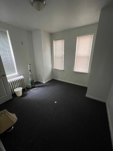 Building Photo - 3925 Baltimore Ave