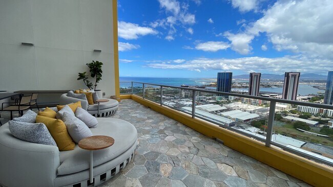 Building Photo - Partially Furnished.   Unbeatable location in Kakaako/Ward Village areas - 2 Bed 2 Bath 1 Parking