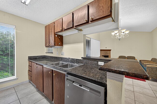 Building Photo - 8360 Jorine Dr