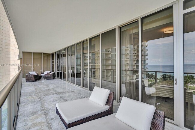 Building Photo - 9705 Collins Ave