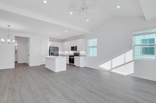 Building Photo - 165 Salty Fin Dr