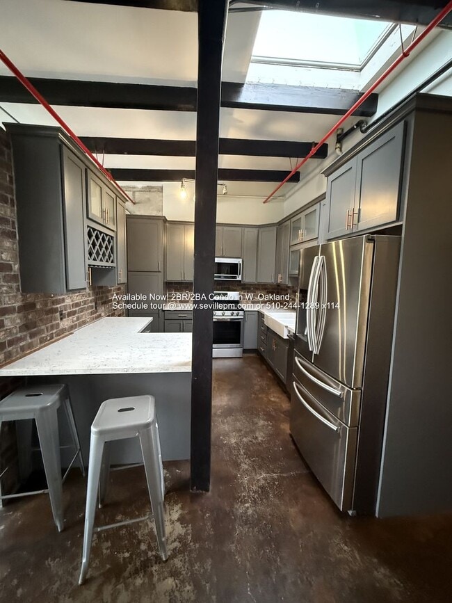 Building Photo - CHIC INDUSTRIAL 2BR/2BA CONDO Available Now!