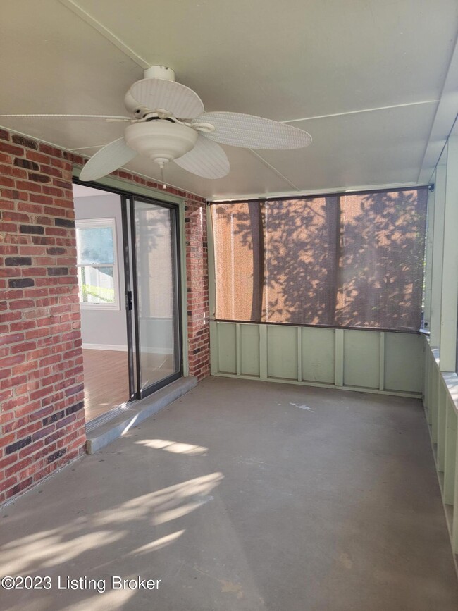 Building Photo - 10315 Amberwell Park Rd