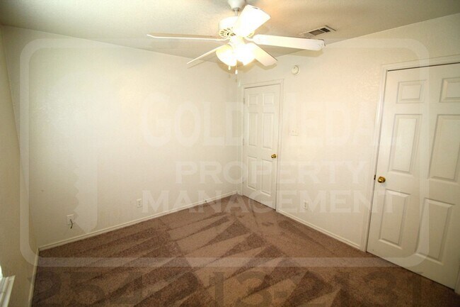 Building Photo - 4302 Hank Dr