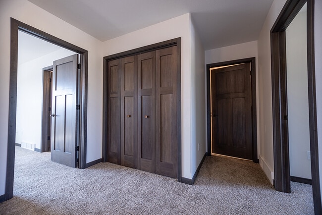 Building Photo - 3406 Green Pastures Ln