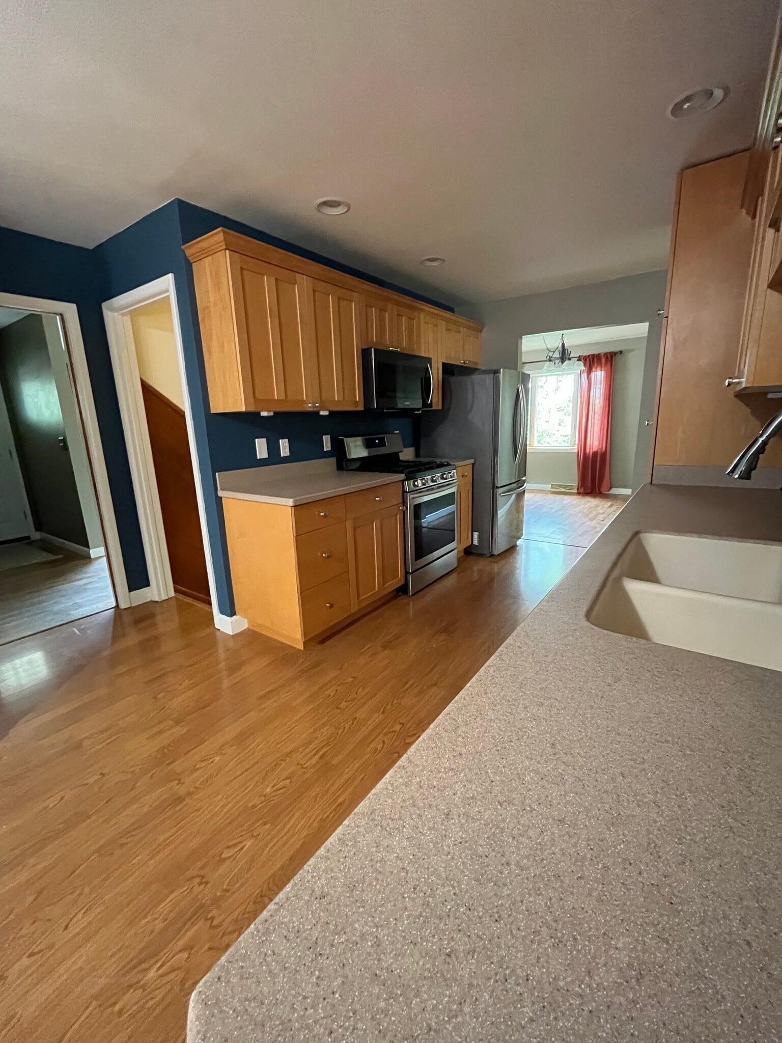 Building Photo - 2914 Rimview Dr