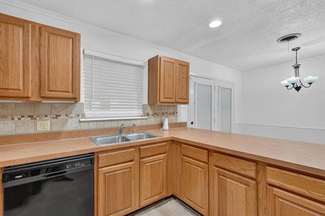 Building Photo - 2539 Highwood Dr