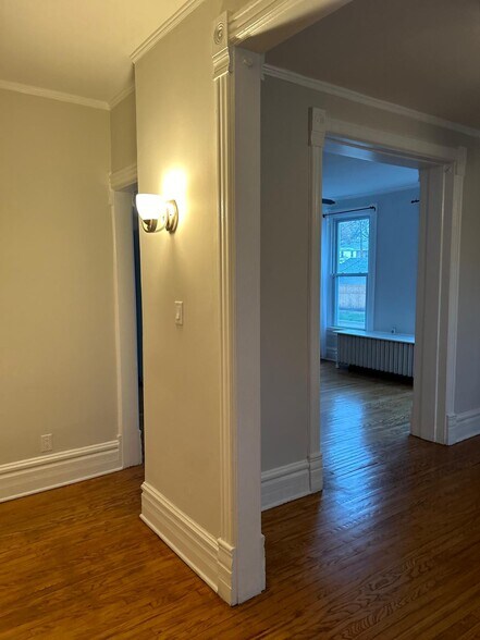 Building Photo - 601 Highland Ave