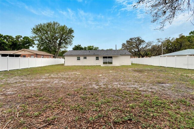 Building Photo - 9924 Prevatt St