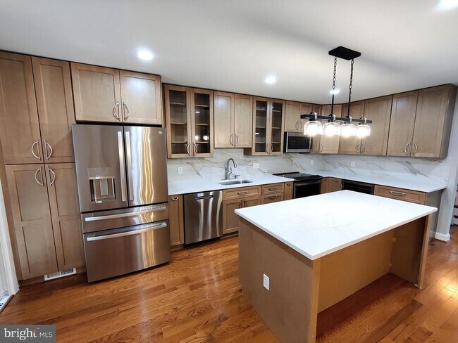 Building Photo - 9441 Park Hunt Ct