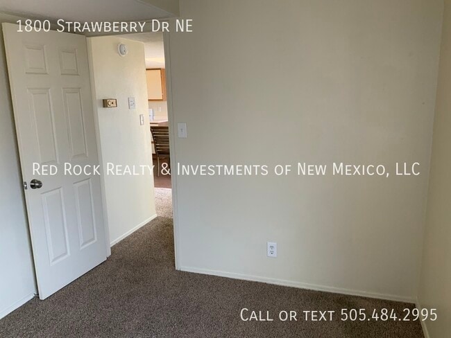 Building Photo - 1800 Strawberry Dr NE