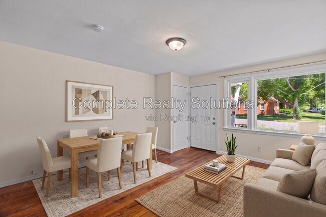 Building Photo - 2502 McLaran Ave