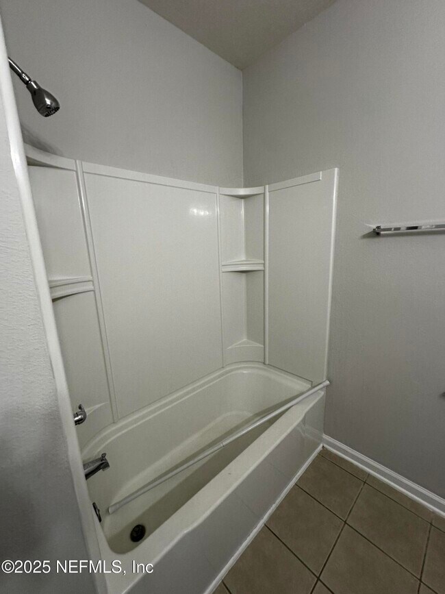 Building Photo - 4991 Key Lime Dr