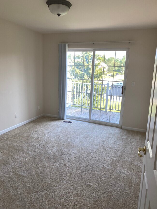 Building Photo - 3583 Oakmonte Blvd