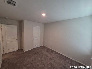 Building Photo - 120 Middle Grn Lp