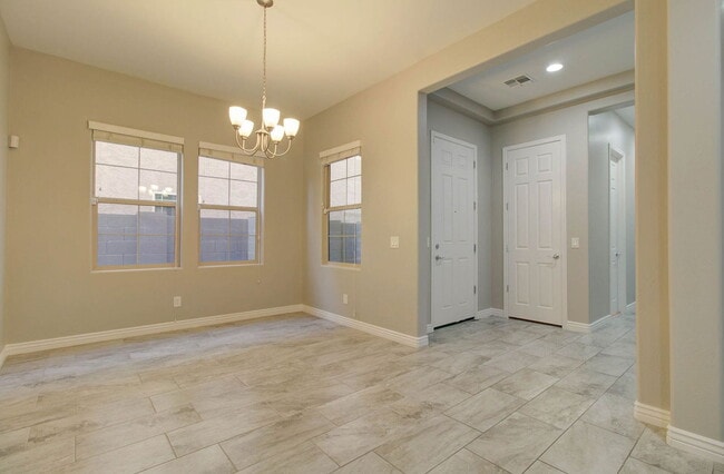 Building Photo - 4617 E Walter Way