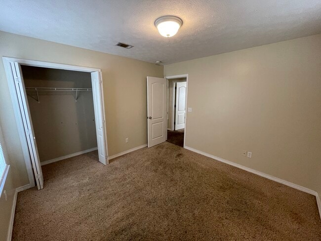 Building Photo - 5315 Cartier Dr