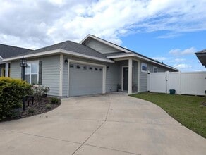 Building Photo - 1750 SW 246th Dr