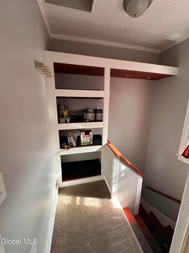 Building Photo - 425 6th Ave