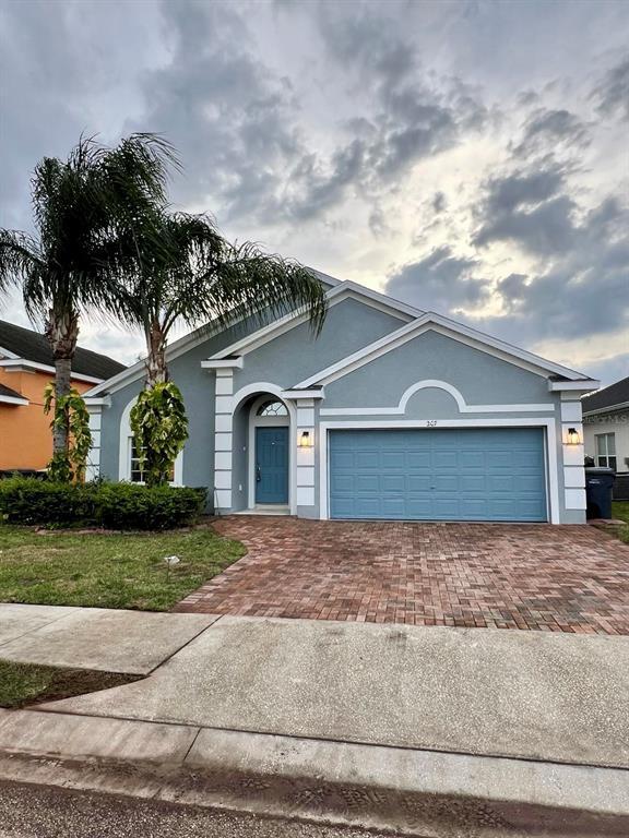 Building Photo - 207 Vizcay Way