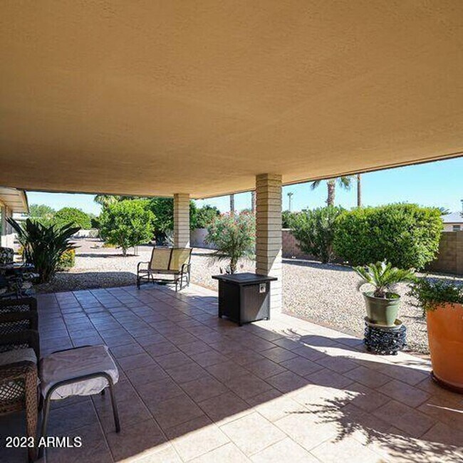 Building Photo - 16209 N Desert Holly Dr