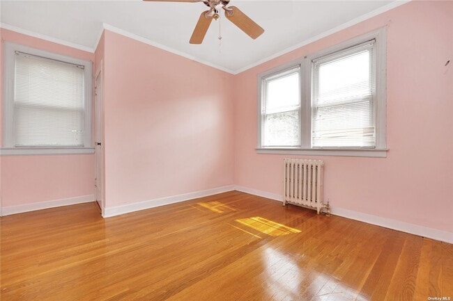 Building Photo - 20 Point Crescent