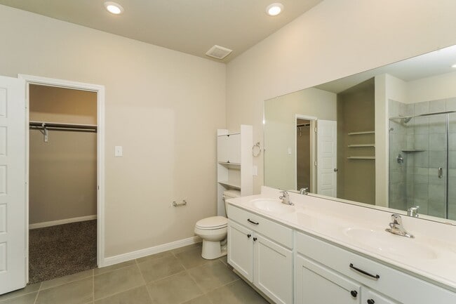 Building Photo - First time rental!