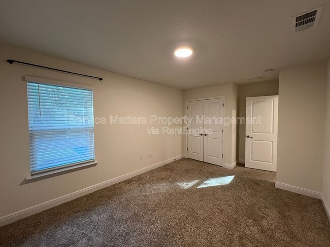 Building Photo - 4527 Plowman Ln