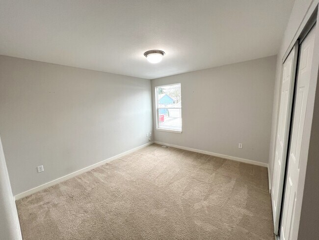 Building Photo - 6113 144th St SE