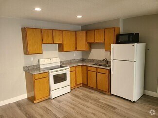 Building Photo - 2865 Kirby Cir NE