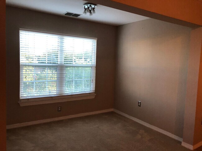 Building Photo - APARTMENT FOR RENT IN THE BEST AREA OF ORLANDO