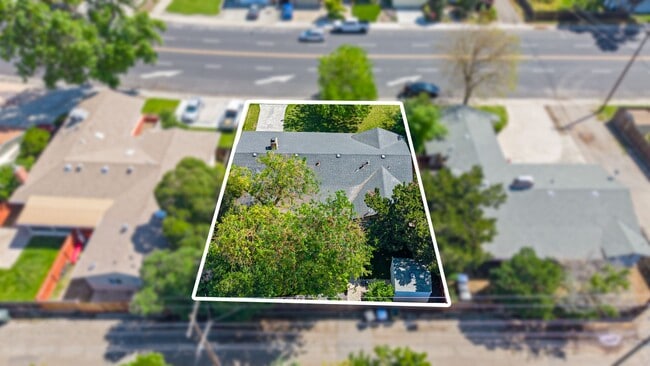 Building Photo - 1825 College Ave