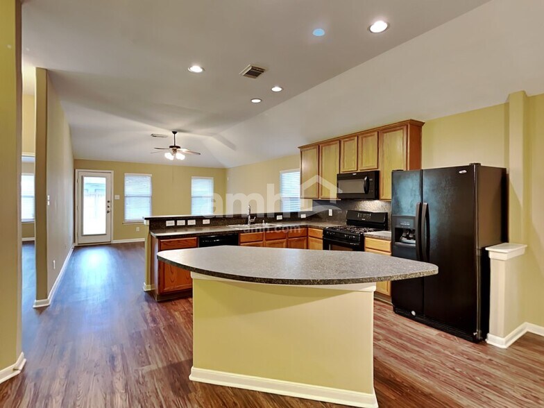 Building Photo - 21711 Prairie Spring Ln