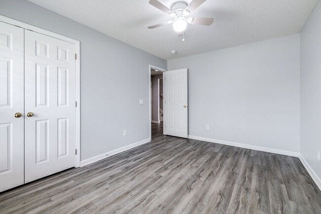 Building Photo - Spacious & Beautifully Maintained 5BR/3BA ...