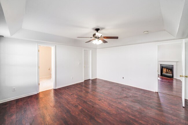 Building Photo - Your Haven Awaits in Havenbrook – Modern 4...