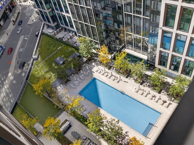 Building Photo - 135 Seaport Blvd