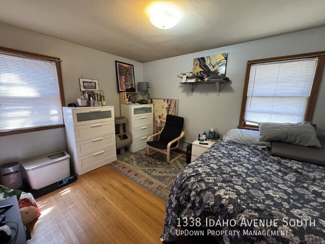 Building Photo - 1338 Idaho Ave S