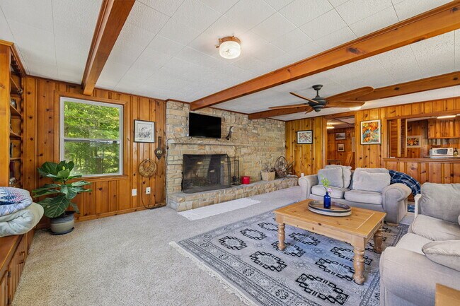 Building Photo - 4116 Tuffy Ln