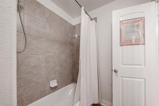 Building Photo - 28314 Calaveras Lake Dr