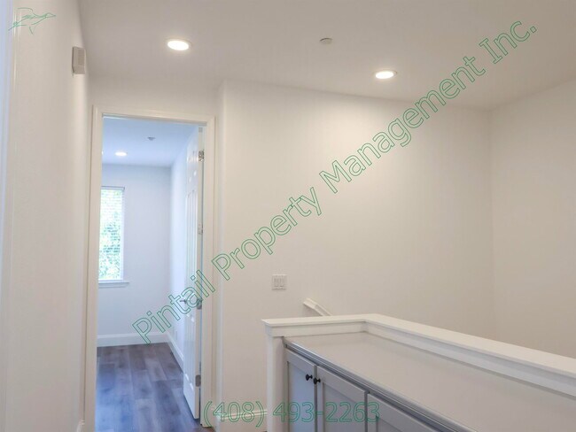 Building Photo - 5130 Le Miccine Terrace