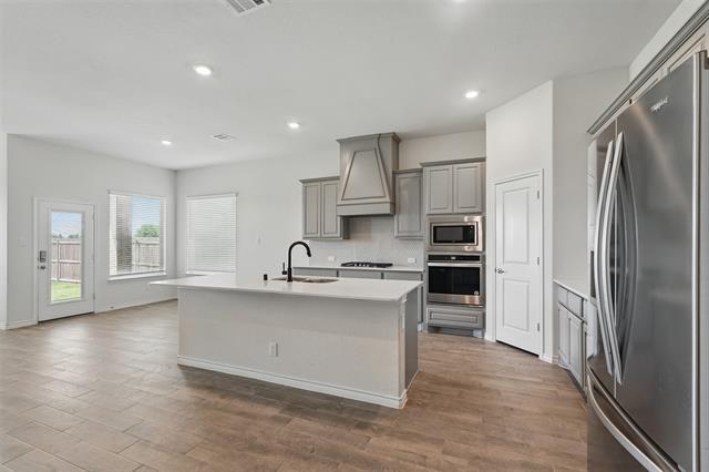 Building Photo - 1013 Sublime Dr