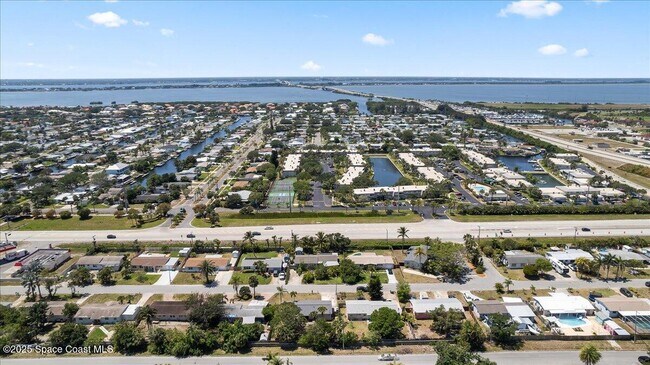 Building Photo - 160 Melaleuca Dr
