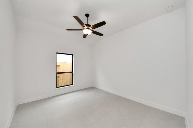 Building Photo - 8706 Incandesce Rise Dr